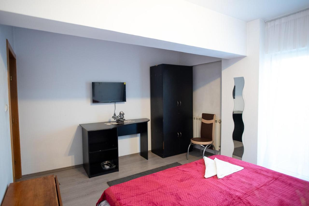5 Bedrooms Luxury Apartment Villa Bucharest Exterior photo