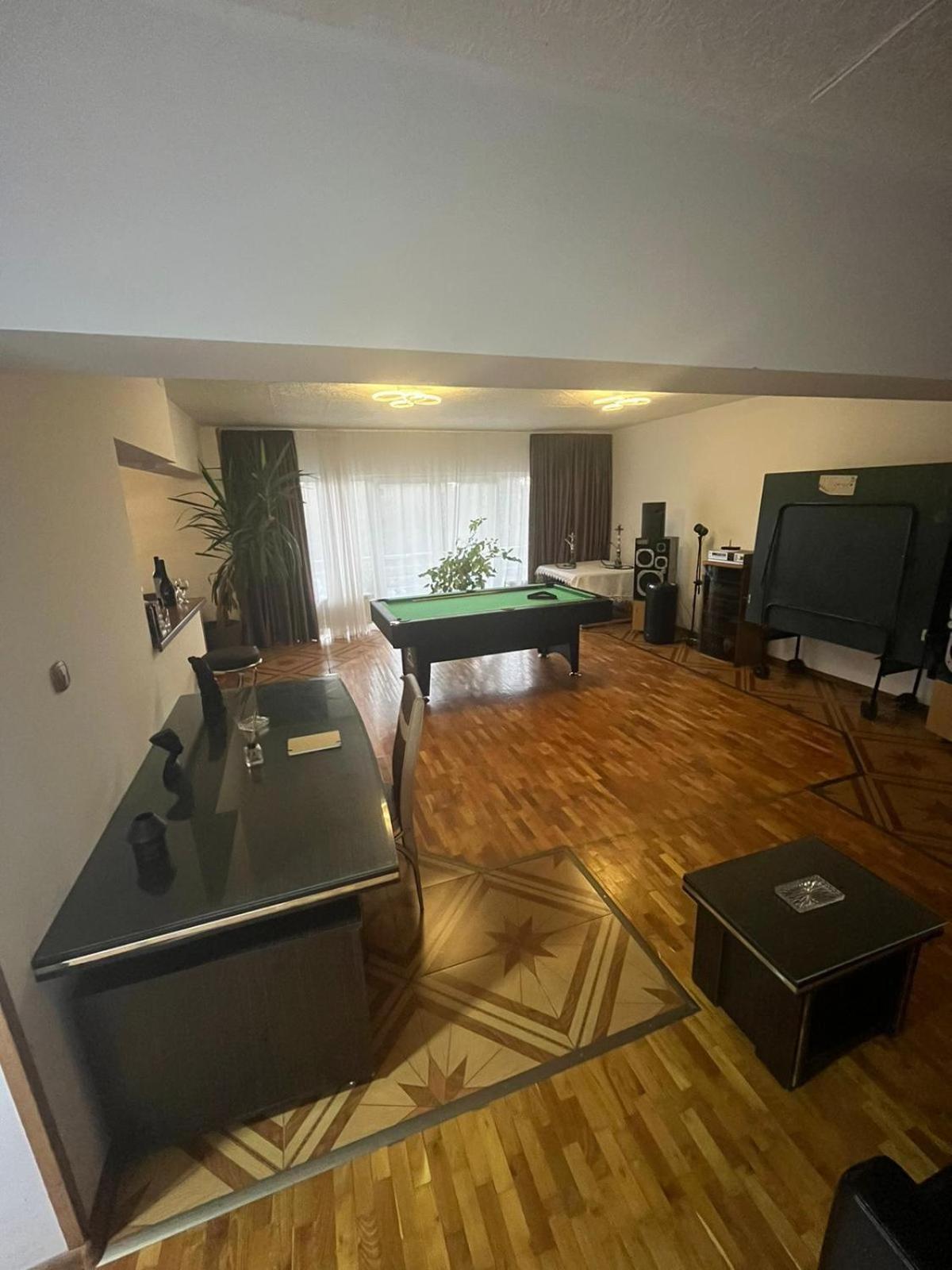 5 Bedrooms Luxury Apartment Villa Bucharest Exterior photo